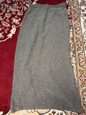 Women's Gray Knit Maxi Skirt - Timeless Neutral